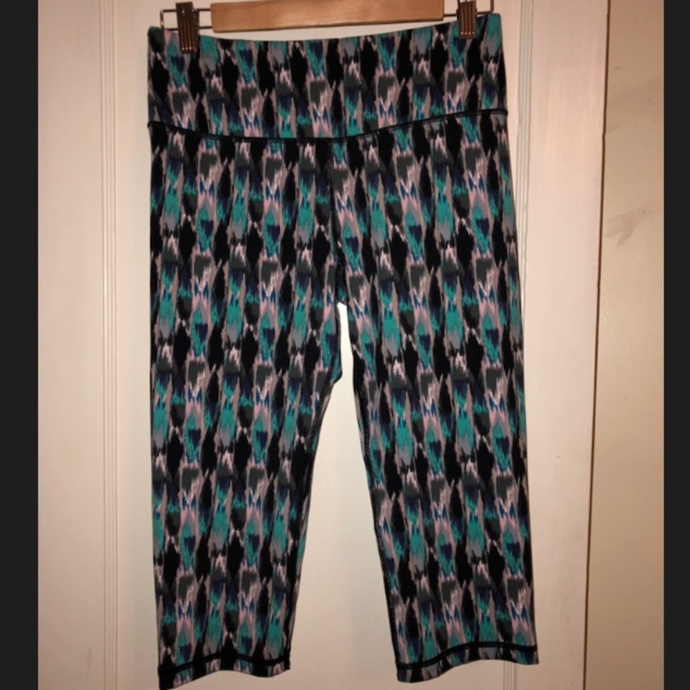 VSX Knockout Crop Leggings
